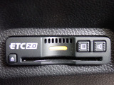 ■【ETC車載器】が装備されています。セットアップをしてお渡しとなり、ETCカードを差し込むだけで高速道路の利用が可能です。