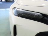LEDヘッドライトは、点灯の瞬間から光量を発揮し、突然暗くなるトンネルなどでの安定感を高めます。