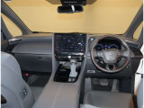 オシャレなインテリアで運転する気分も盛り上がりますよね^^