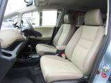 しっかりと包み込むようなシートなので、長距離ドライブもらくらくです