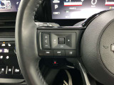 【ステアリングスイッチ】運転中に前方から目線をそらすことなくオーディオ等の操作が可能な便利機能!安心&快適なドライブを演出してくれます。