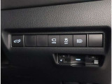 お車の取扱説明書・メンテナンスノート(記録簿)も御座います。トヨタのディーラーで安心を買って下さい。当社は無理な勧誘は致しません。まずはお客様からのお問い合わせを心よりお待ちしております。