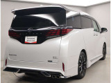 アルファード ハイブリッド 2.5 エグゼクティブ ラウンジ E-Four 4WD 