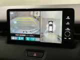 全方位モニターがついています! 車の周囲を360&deg;安全確認できるので、普段の駐車はもちろんの事、縦列駐車や幅寄せの際にも活躍してくれますよ。