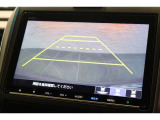 バックカメラが装備されており、後方の安全確認はもちろんのこと狭い場所での駐車や雨の日・夜間など視界の悪いコンディションでのストレスの軽減にもなります!