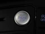 ●Start/Stop●ブレーキを踏みボタンを長押しするだけで、キーの抜き差しなく簡単にエンジンをかける事が出来ます。