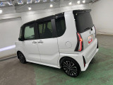 家族使いに嬉しい&ldquo;両側電動スライドドア&rdquo;。狭い駐車場でも安心して乗り降りできます。