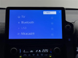 【10.5インチディスプレイオーディオplus】BluetoothオーディオやTV放送、AppleCarPlayやAndroidAutoなど多彩な機能を備えます。ナビゲーション機能も搭載。