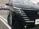 ◆LEDヘッドライト◆ハロゲンランプの約2の光量で明るく遠くを照らし、夜間走行時の視認性を高めます!さらに、長寿命や省電力、スタイリッシュな印象も際立たせます。