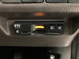 ETCが付いてます。ETC搭載車しか通過できないスマートICが利用できるようになりますよ!現在スマートICの設置箇所も増えてきているので、高速道路利用の幅が広がりますね☆