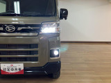 ☆とても明るいLEDヘッドライト☆暗い夜道でのドライブも明るいヘッドライトで前方がとても見やすく安心安全ですよ!!