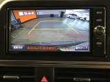 バックガイドモニターで、後方を確認しながら安心して駐車することができます。運転初心者も熟練者も必須の機能ですよ!