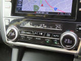 オートエアコンで車内はいつでも快適です♪