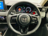 握りやすく、回しやすいステアリングは長時間の運転でも疲れを感じさせません!