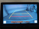 バックガイドモニターで、後方を確認しながら安心して駐車することができます。運転初心者も熟練者も必須の機能です!