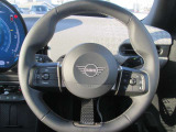 マルチファンクションステアリングです! アクティブクルーズコントロール付きで高速道路も疲労軽減が見込まれます!