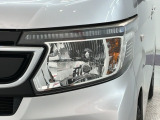 ディスチャージヘッドライト搭載でしっかり明るく照らしてくれるので、夜間走行や不慣れな道でも安心です。