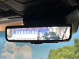 【デジタルインナーミラー】後席の大きな荷物や同乗者で後方が確認しづらい時でも安心!カメラが撮影した車両後方の映像をルームミラー内に表示。クリアな視界で状況の確認が可能です!
