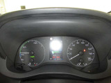 4.2インチカラーTFTマルチインフォメーションディスプレイで各種車両情報を表示できます。