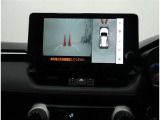 パノラミックビューモニター装備!トップビュー&フロントビュー・車両に取り付けたフロント、サイド、バックカメラの映像を合成して画面上に表示させることで、低速時の運転を補助する装置です。