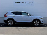 ◆サイド/流麗なプロポーションはVOLVO車の真骨頂。「美しいものと共にありたい」というオーナーの願いを満たします
