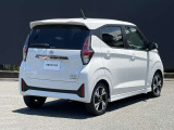 プライバシ-ガラスが装備されています。外を見るときは気にならずに、後方車両から車内が見えにくい設計です。
