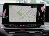 簡単快適な操作性で目的地まで安心です♪♪メーカーライン装着NissanConnectナビ♪♪フルセグTV視聴可♪♪走行中の視聴は不可です!