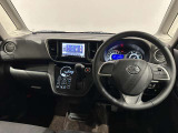 視界が広がる、開放的な運転席