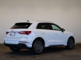 Audi Q3 40 TDI quattro S line/アルミホイール 20スポーク Vデザイン グラファイトグレー 7.0Jx19/プライバシーガラス/LEDヘッドライト