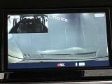 前方の映像だけでなく、車内から後方の映像もばっちり記録します