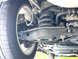 お車を安心してお乗りいただく為には、足回りの定期点検が欠かせません。サービスサポート(有償保証)では無料点検もご提供しており、安心のカーライフをお過ごしいただけるサポート体制が整っています。