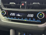 左右独立温度コントロールフルオートエアコンです。運転席、助手席それぞれで独立して温度設定ができます。冷え性の方が乗っても安心ですね♪