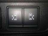 両側電動オートスライドドア付き!!運転席のスイッチでも開閉可能です♪重い荷物を持っている時や、雨の日に重宝します!小さいお子様がいても巻き込み防止機能や手動のみに切替も出来ますので安心です♪