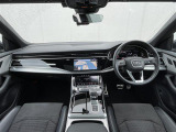 Q8 55 TFSI クワトロ デビューパッケージ Sライン 4WD 4WD ワンオーナー