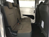 ゆとりある広々とした車内空間は、ドライブを始め買い物やレジャーなど、幅広く活躍します。一人でもみんなとでもお出かけを楽しみましょう!