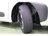 タイヤサイズ 185/65R15。