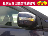 視認性の良いLEDドアミラーウィンカー  ドアミラ-ガラスにはリヤ熱線スイッチ連動のヒ-タ-が内蔵