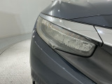 LEDヘッドライトは、点灯の瞬間から最大光量を発揮し、突然暗くなるトンネルなどでの安定感を高めます。