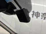 ホンダ純正のドライブレコーダーを装備しておりますので、万が一の時も安心です。