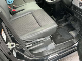 シートリフター付きなので様々な体格の方が運転できます!