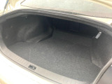 普段のお買い物や通勤、送迎等に十分な荷室スペースを確保しております。