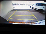 バックモニターで、後方を確認しながら安心して駐車することができます。運転初心者も熟練者も必須の機能です!