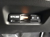 【ETC車載器】もはや必須アイテムのETCを搭載!高速道路のご利用時にとても便利!わずらわしい料金所での現金支払いが不要となりスムーズに通過できます♪