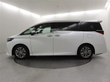 両側パワースライドドア付きだから、狭い駐車スペースなどでの 乗り降りラクラク!小さなお子さまのいるご家庭には嬉しい装備。