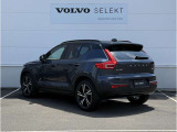 ◆バック/万が一を考え、安全性を重視する方に選ばれているVOLVO車。ドアを開閉するとその重み・厚みに驚くはず