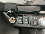◆電源ソケット/USB電源ソケット(Type-C、Type-A)◆前席と後席(カバー付)に設置しております!