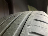 タイヤ溝はセンターで4.9mmです(新品約8mm)