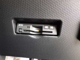 トヨタ認定中古車保証付!(1年間、距離無制限 HV車はHV保証付) 別途延長保証もご用意しております♪ ぜひ現車を確認にご来店ください