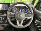 【ステアリングスイッチ】運転中、前方から目線をそらすことなく、オーディオ等の操作が可能な便利機能!安心&快適なドライブを演出してくれます♪