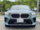 【キドニーグリル】BMWは約90年もの間、ほぼ全ての車両にひと目でBMWだと分かるこの特徴的なフロントグリルが備えられ、デザイン・アイコンとして親しまれてきました。